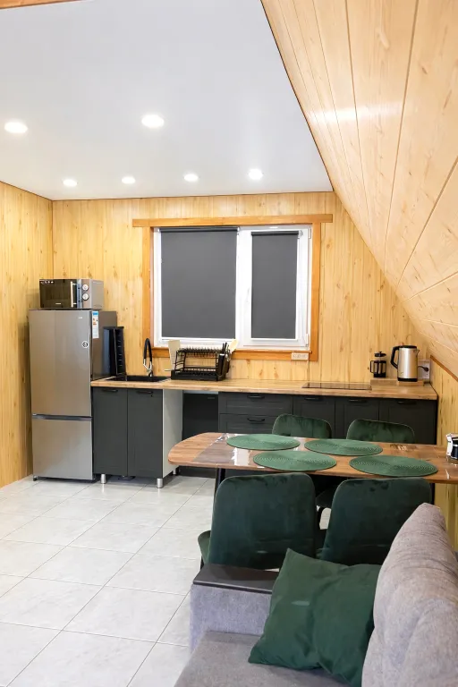 Коттедж Уютный домик Sklon House — Шерегеш