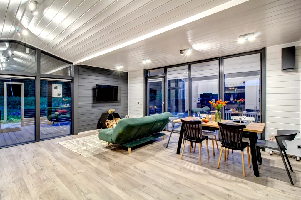 Уютный домик с видом на лес