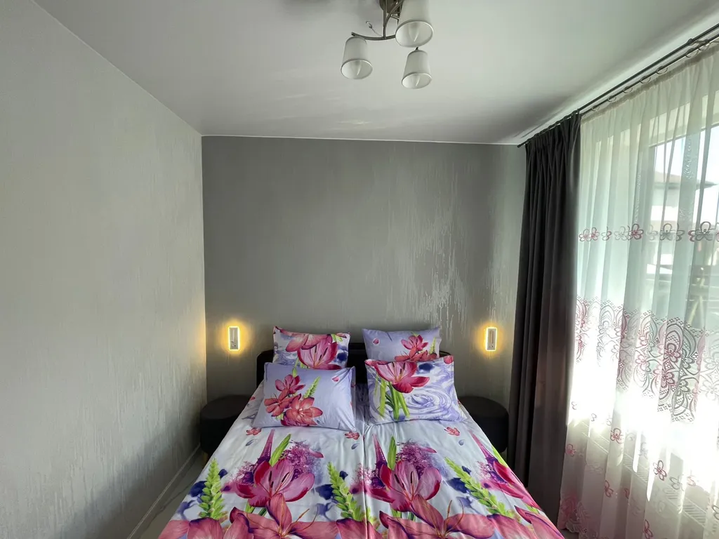 Коттедж с видом на сад