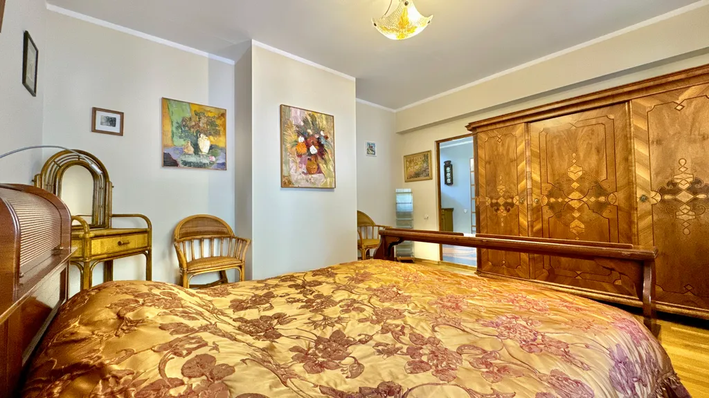 Дом у моря с личным парком, бассейном и сауной