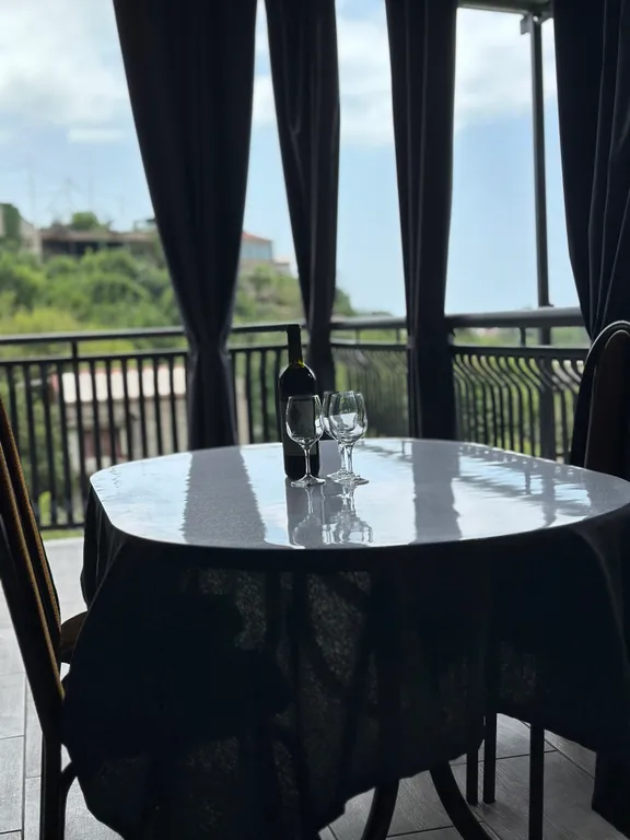 Коттедж Домик в центре города под ключ — аренда посуточно в Гагра