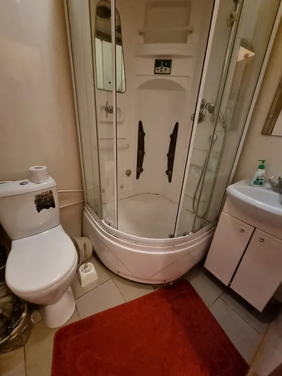 Уютная квартира на первом этаже рядом с жд и автовокзалом