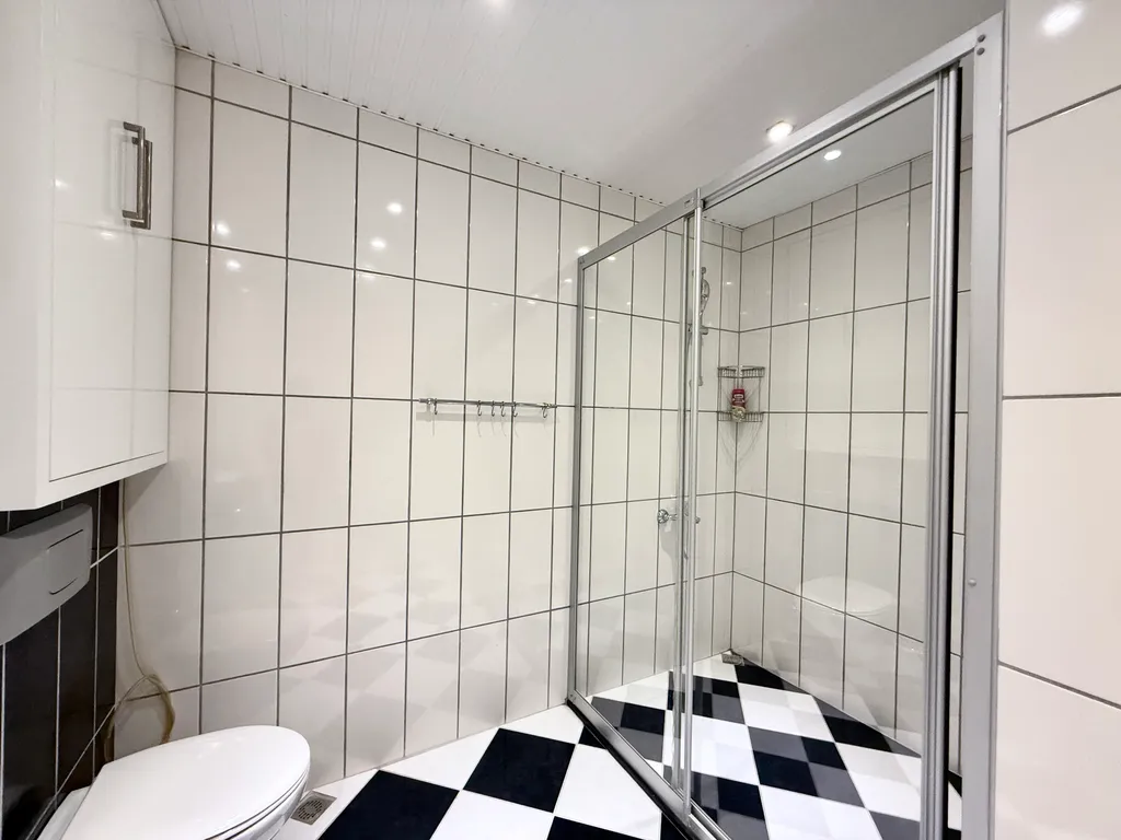 Двухуровневые апартаменты с видом на море и горы