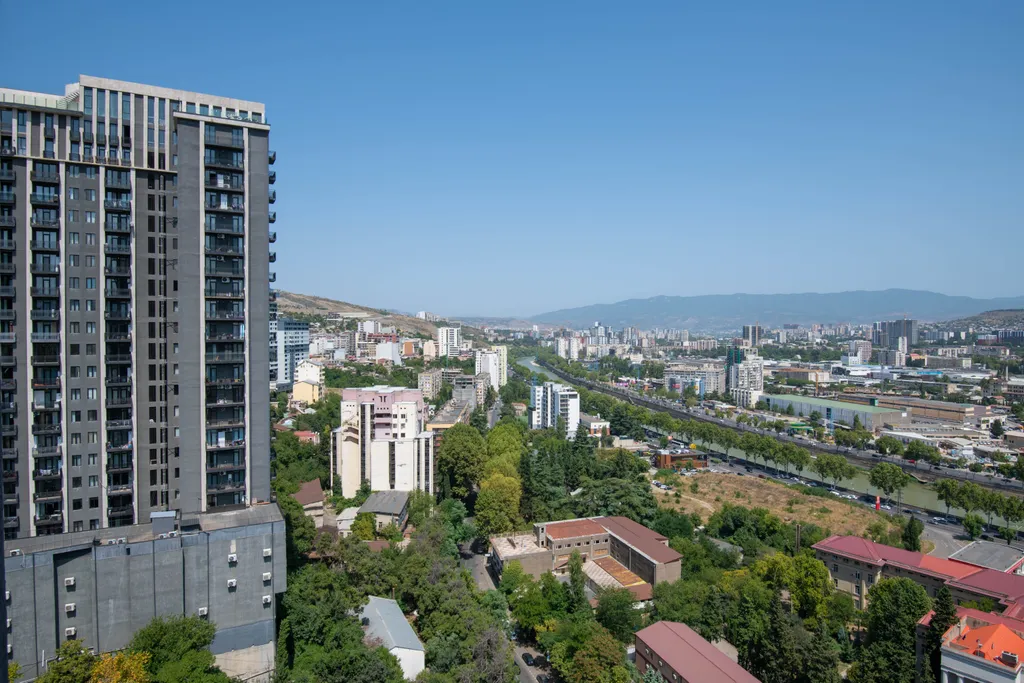 Новые 2BR апартаменты с панорамным видом на город, Реку Кура и горы
