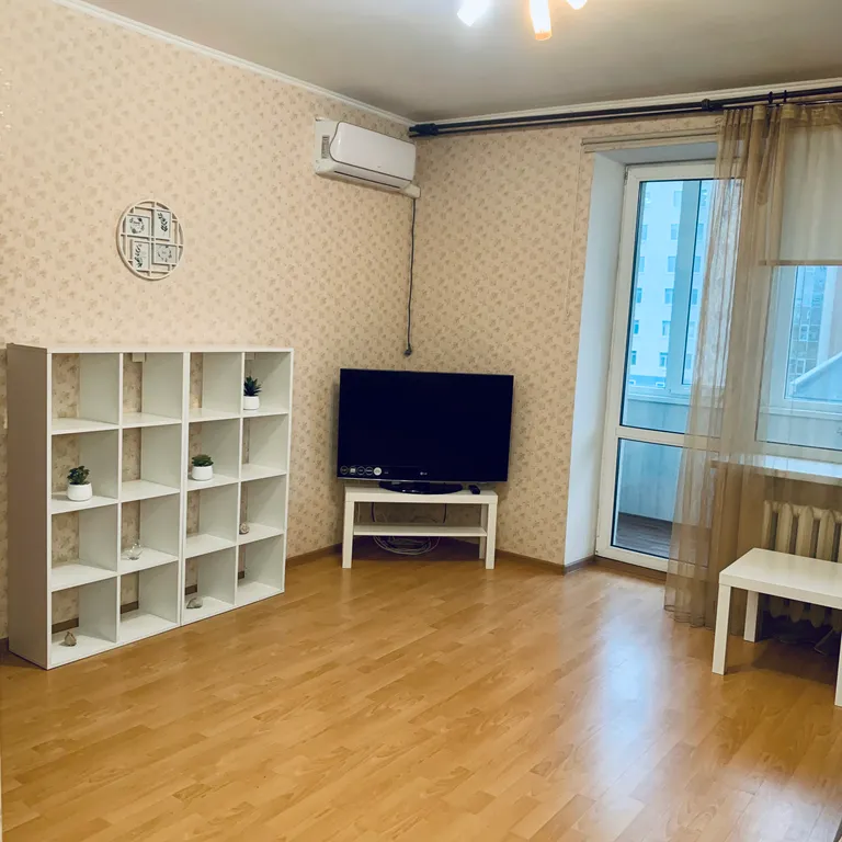 Современная однушка в центре