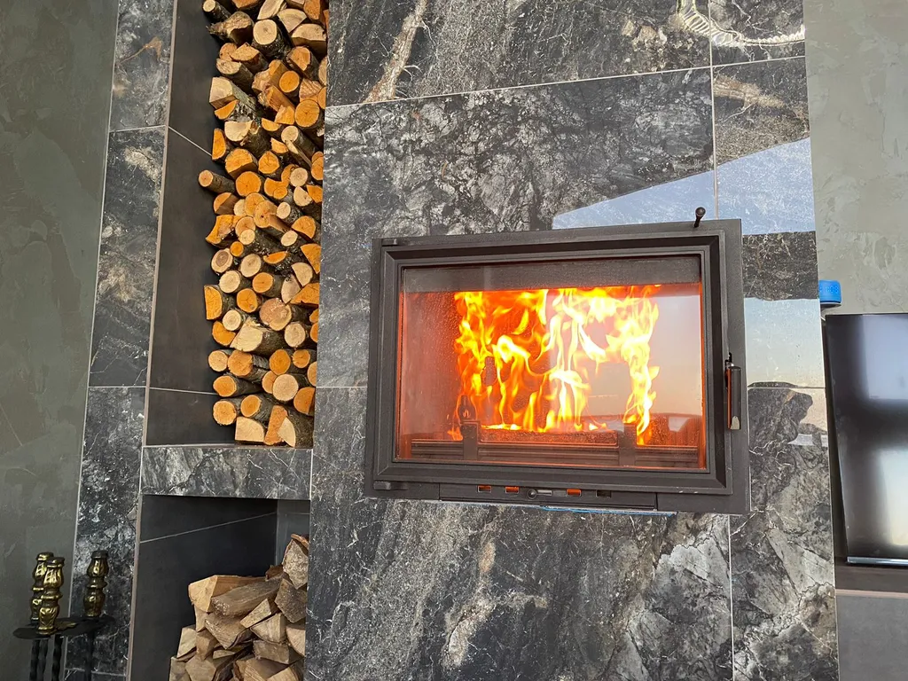 Paradise: Дом с тремя спальнями и сауной на озере