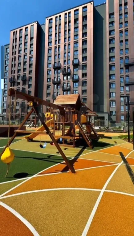 Роскошная квартира с видом на город с высоты птичьего полета