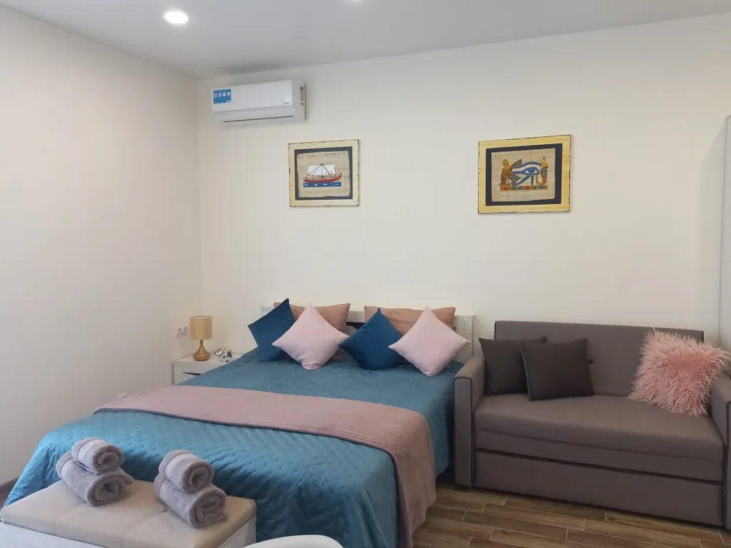 Апартамент с видом на море и горы