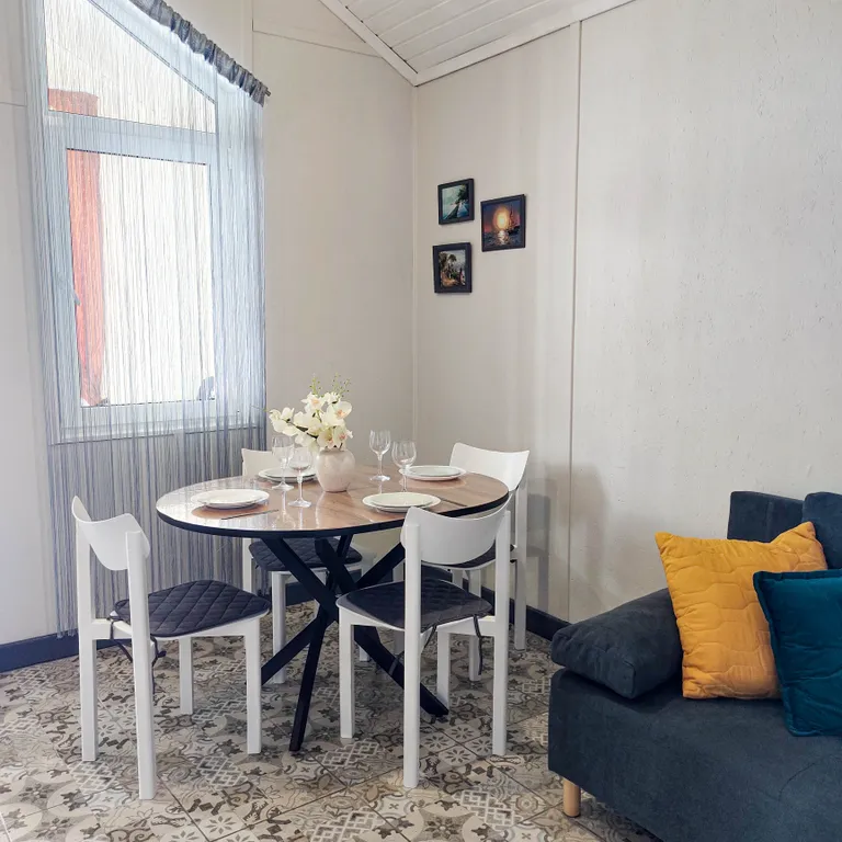 Уютный Домик с Террасой