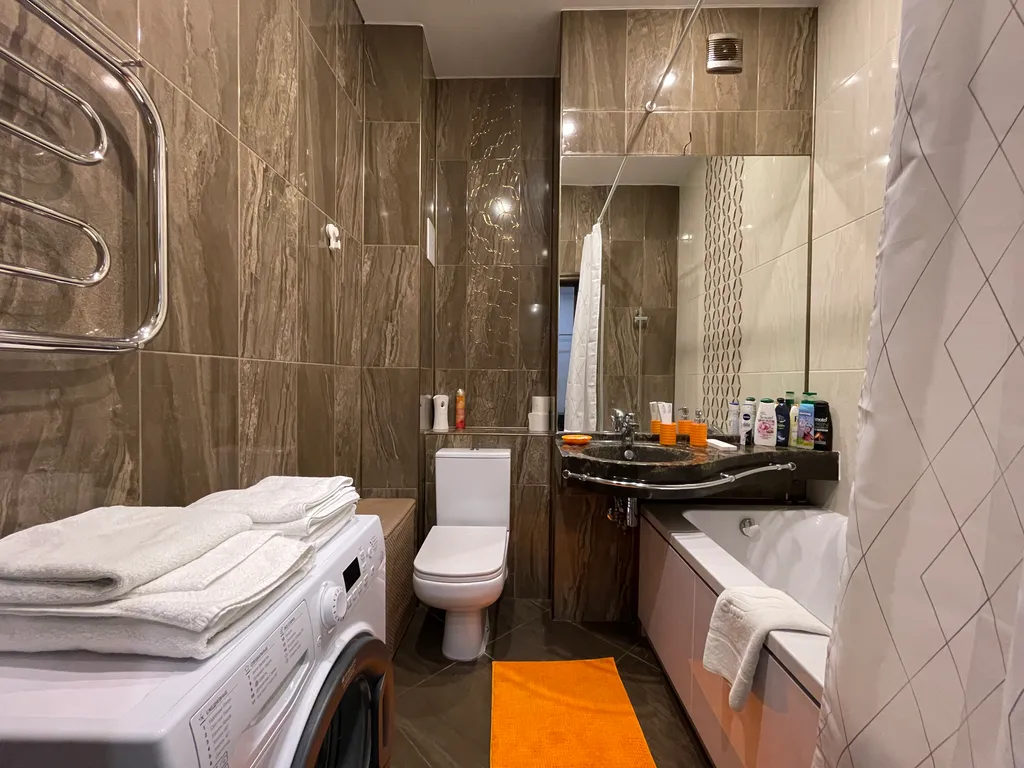 Люкс у ТЦ Аура, площадь Ленина, центр, подземная парковка