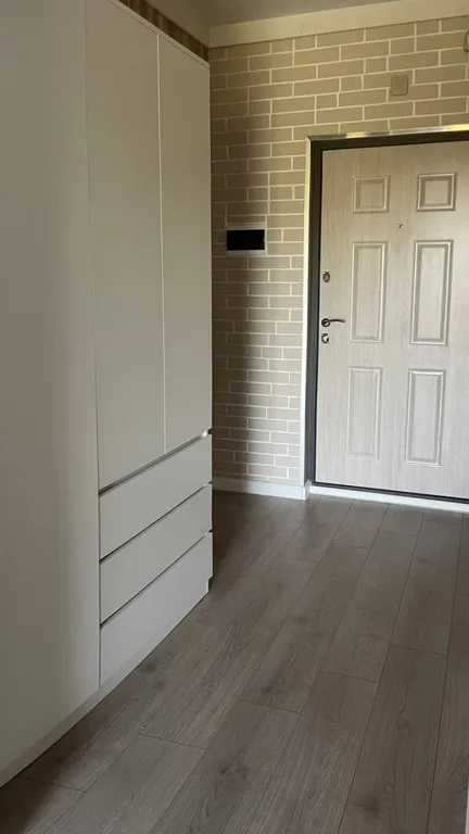 Студия с видом на реку