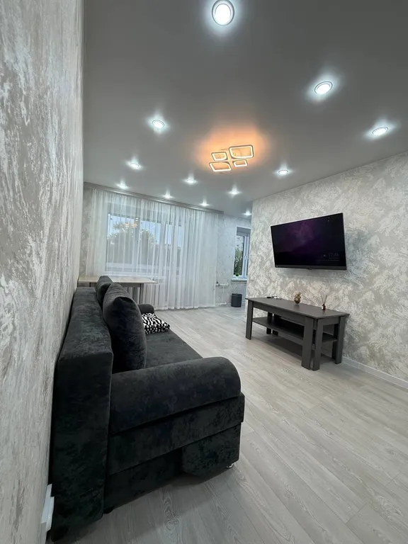 Уютная 3-комнатная квартира в хорошем районе города с видом на Волгу