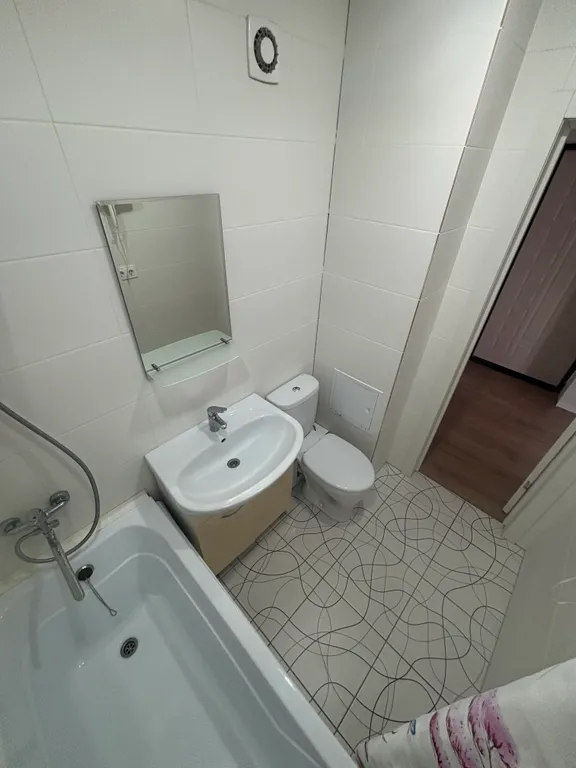 1-комнатная квартира рядом с КГЦО и МНТК