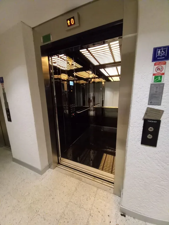 Видовая квартира с террасой в центре