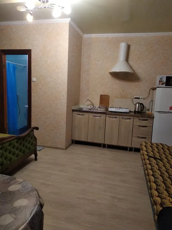 Номер на первом этаже двухэтажного, отдельностоящего дома