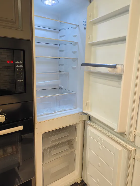 3 комнатная квартира на Обороне на 20-м этаже