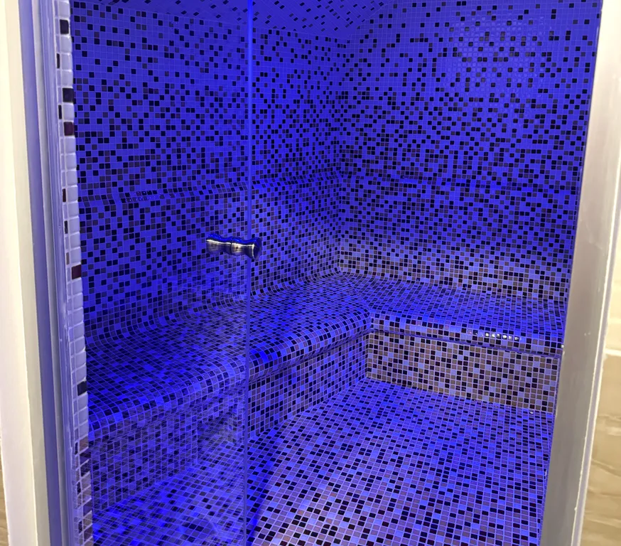 Уютно и стильно в центре города, близко к старому Тбилиси