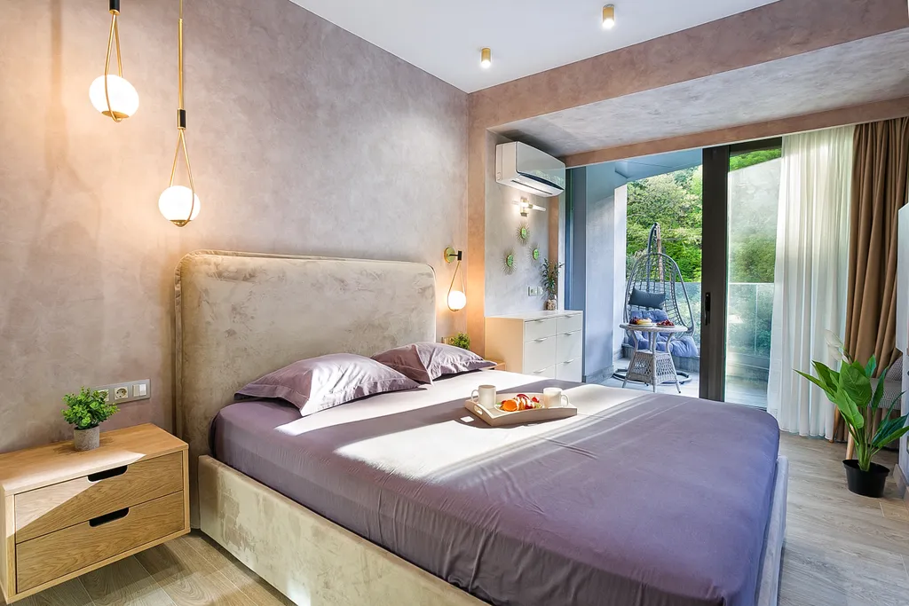 Квартира Апартамент с отдельной спальней и с детской спальней, большой террасой — аренда посуточно в Ялта