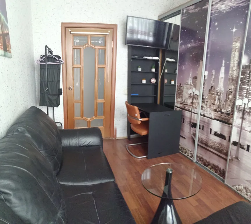 Квартира Уютная комната в трёхкомнатной квартире недалеко от метро Гражданский проспект — аренда посуточно в Санкт-Петербург