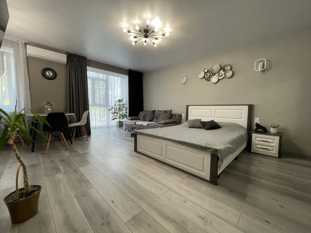 Уютная квартира-студия в центре Бердянска возле набережной — аренда посуточно в Бердянск