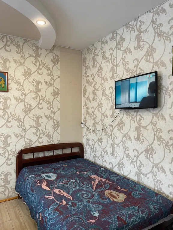 Сдаю посуточно 1 ком квартиру. Ленинский район. Теплый пол. парковка.