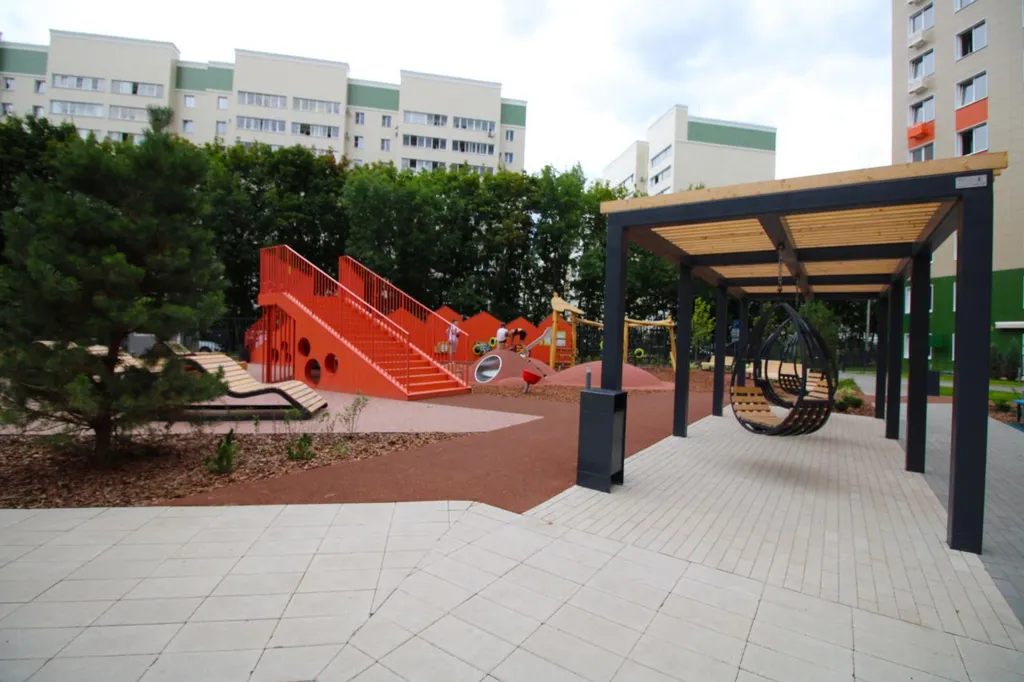 Комфортная студия в доме Привилегия со двором парком