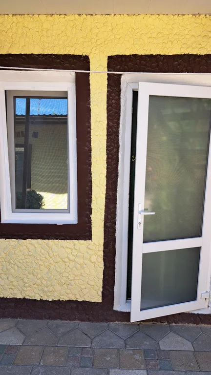 Коттедж Коттедж Уютный 3-комнатный частный сектор — Евпатория