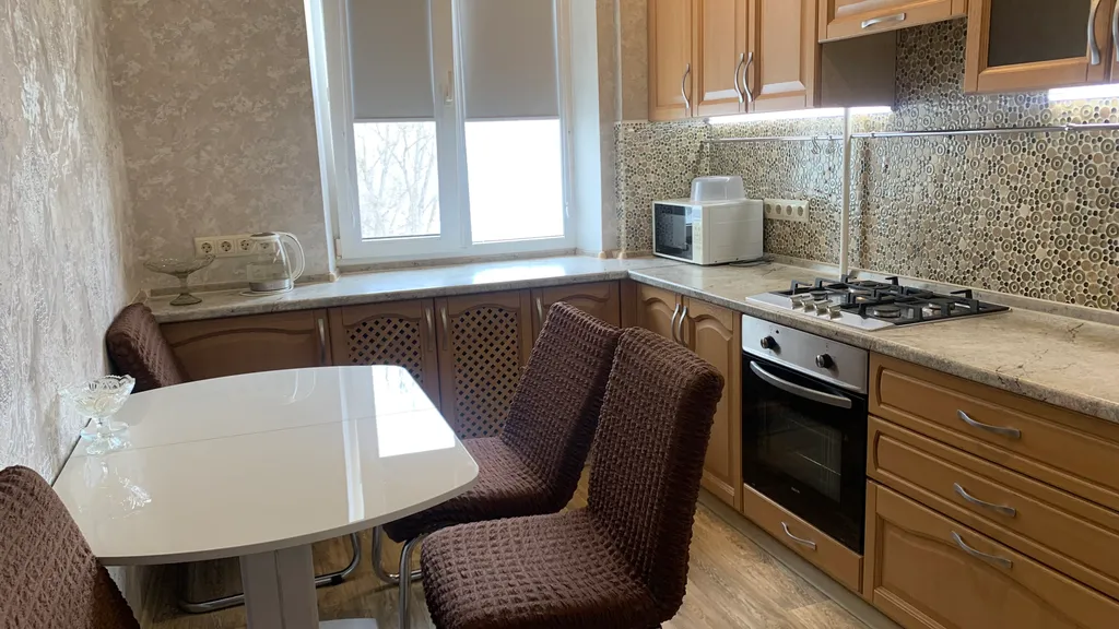 Квартира с отличной транспортной развязкой у дома