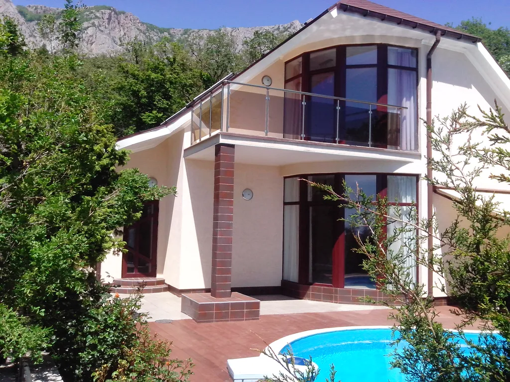 Коттедж Вилла Azure Marina с бассейном — аренда посуточно в Береговое (Ялта)