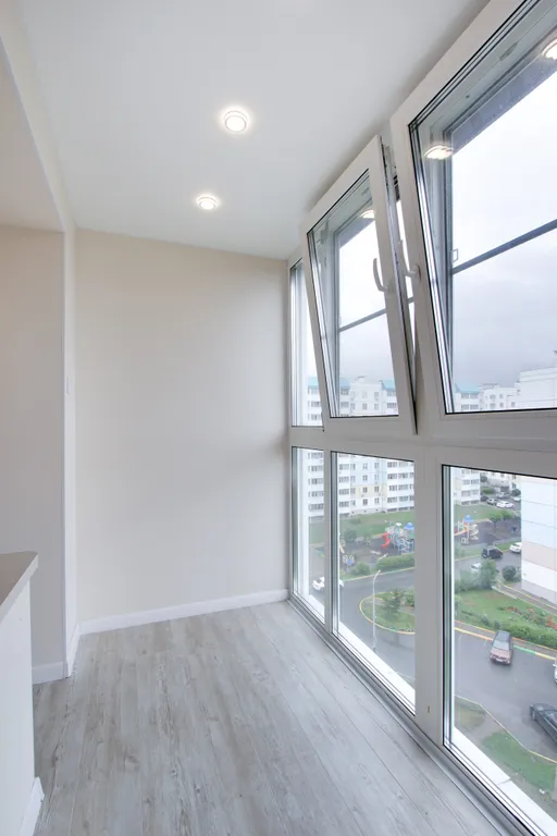 Современная просторная евротрешка в центре