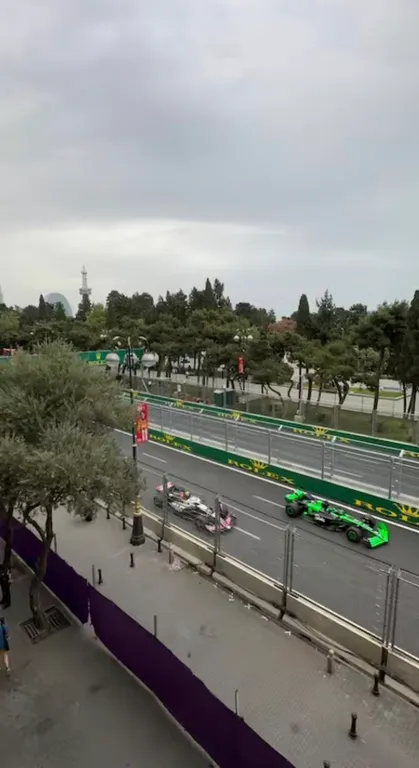 Апартаменты с видом на бульвар