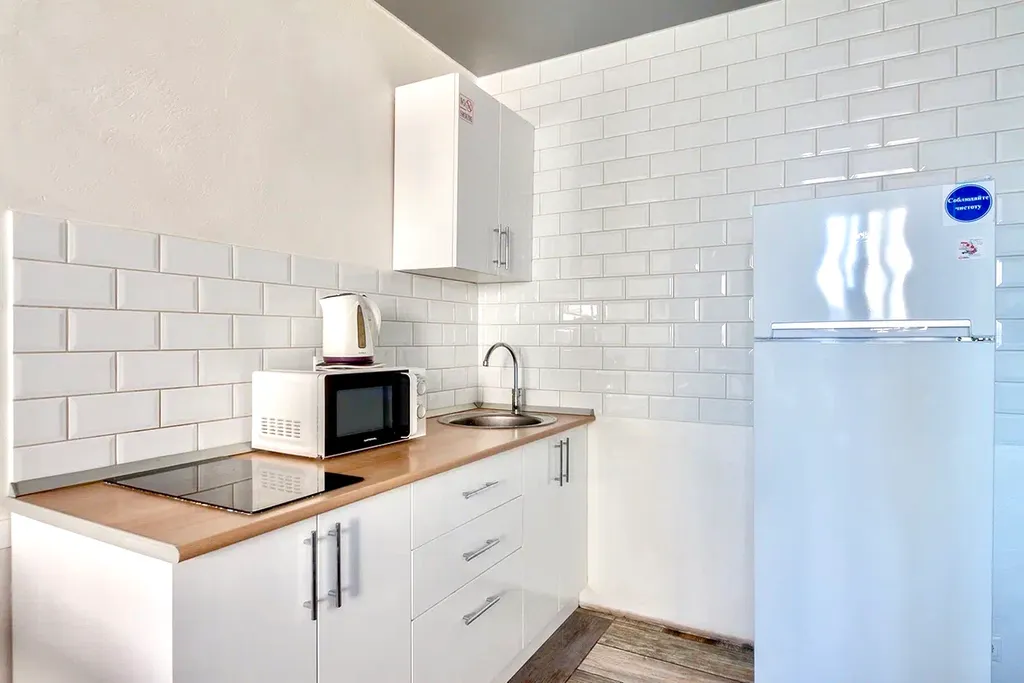 Уютная студия с большой лоджией в доме бизнес-класса