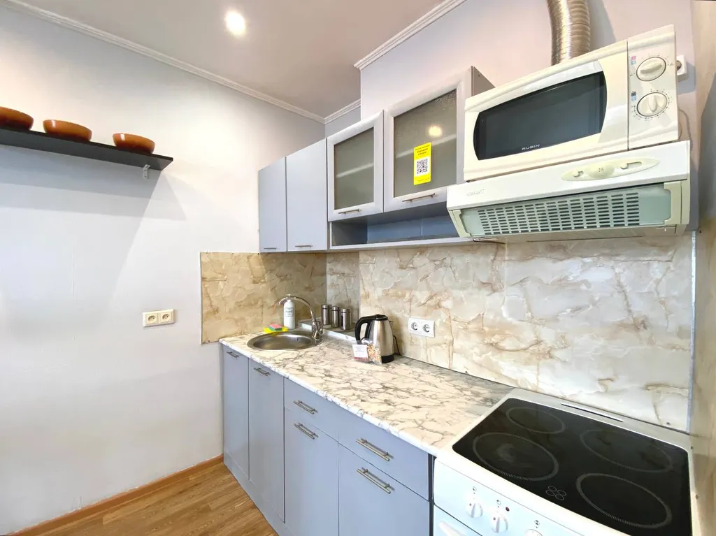 Квартира Уютная светлая студия в центре — Тюмень