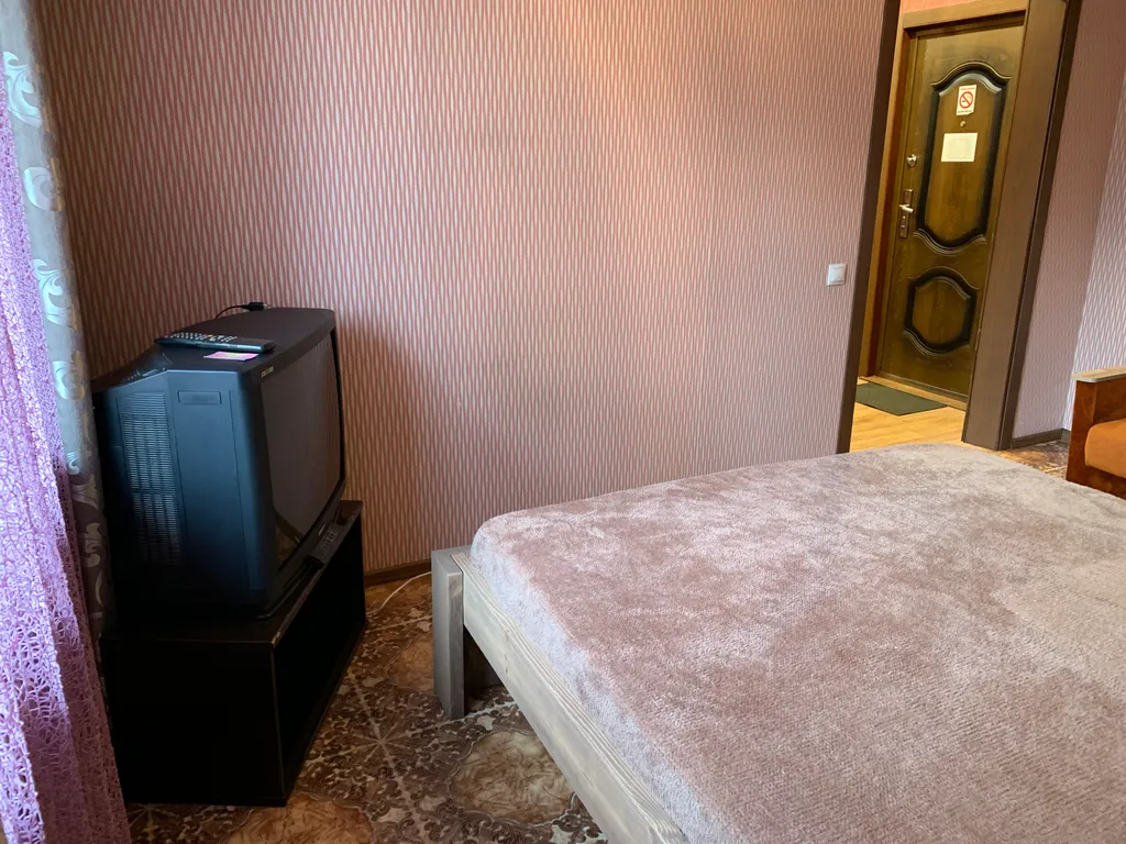 Квартира 1-комнатная квартира на 1 этаже у Органного зала — Красноярск