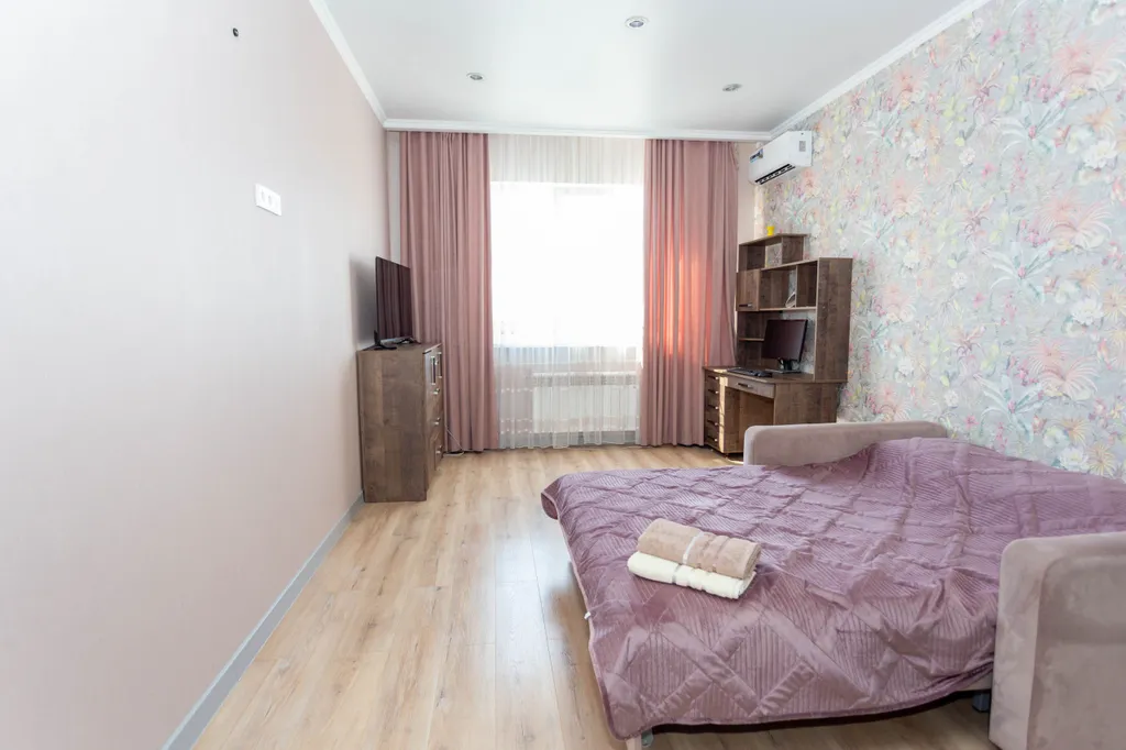 Уютная евротрешка с прекрасным видом на море и город