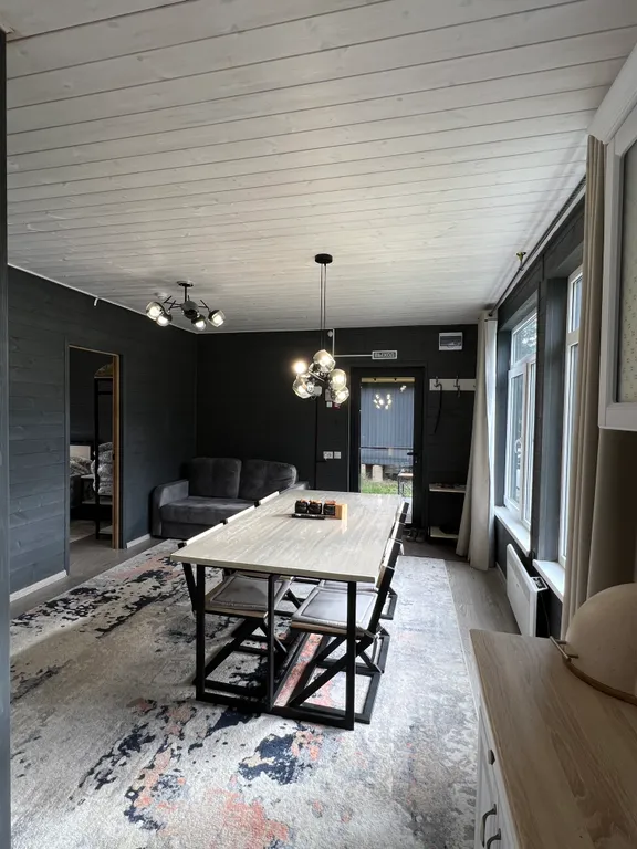 Шале в живописном тихом и спокойном месте посреди соснового леса и гор