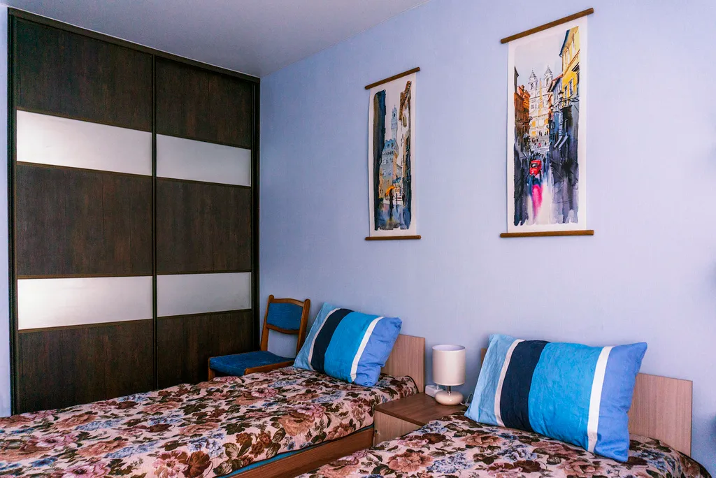 Красивая квартира в высотке недалеко от центра