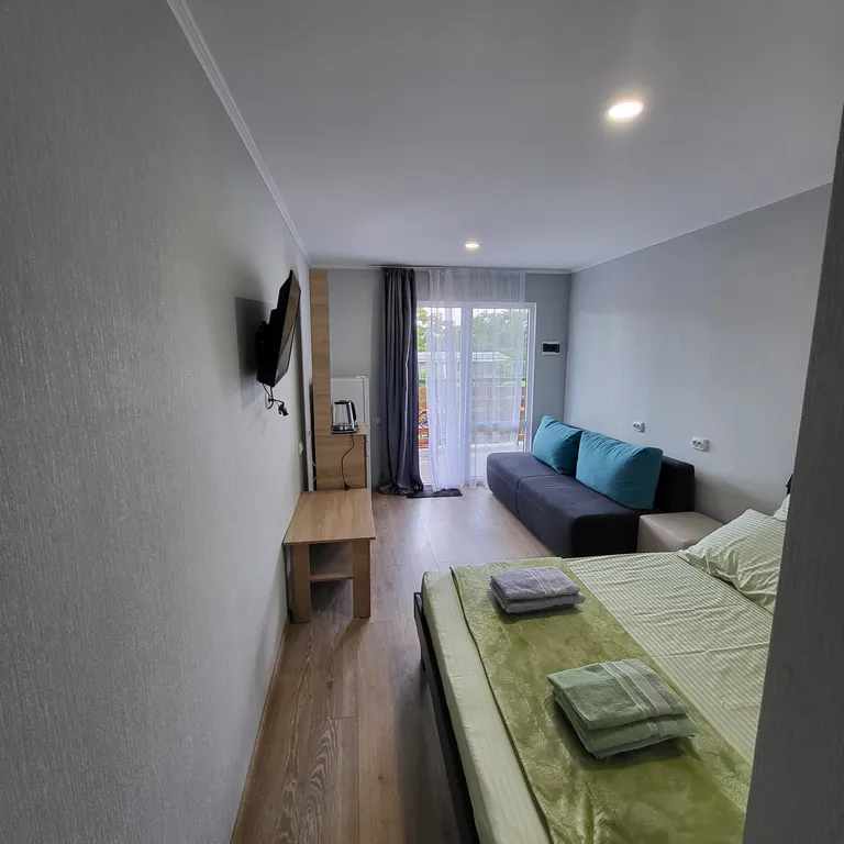 №210 на втором этаже, в номере есть все