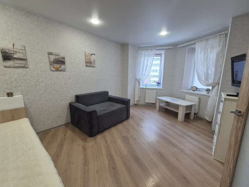 Уютная квартира в центре города с видом на колесо обозрения