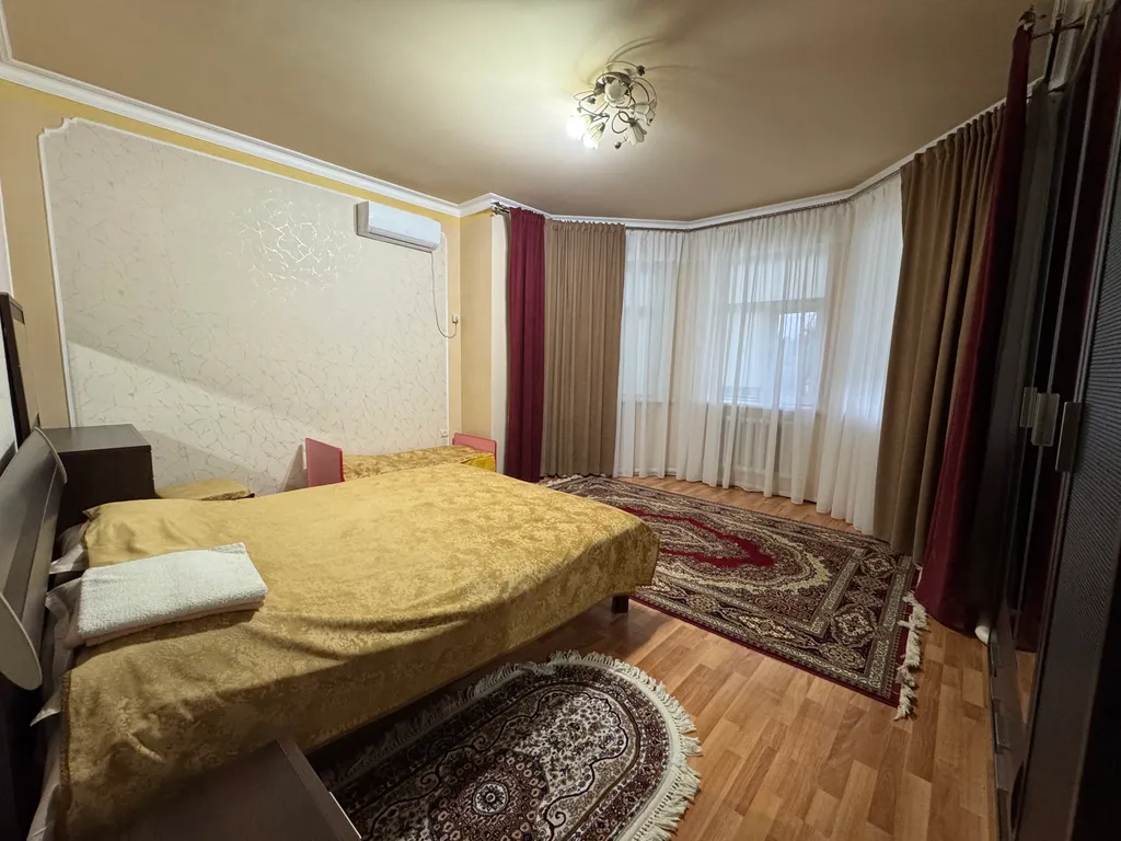 Коттедж с бассейном