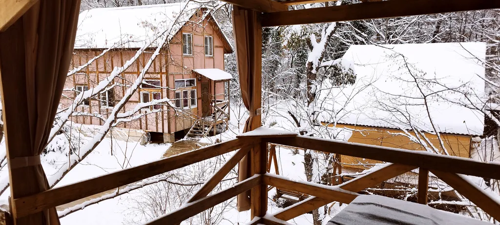 Романтик у реки