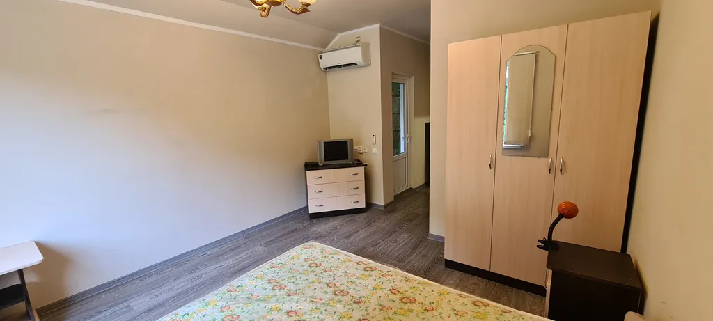 Коттедж Домик в горах с бассейном — Прасковеевка