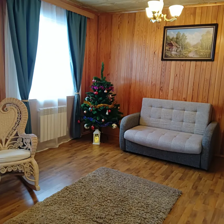 Домик сказка на берегу озера Селигер