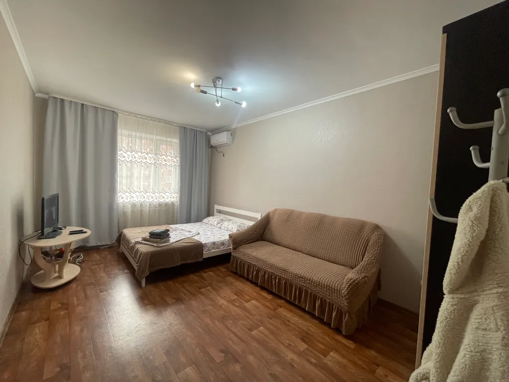 Однокомнатная квартира рядом с парком и стадионом Галицкого