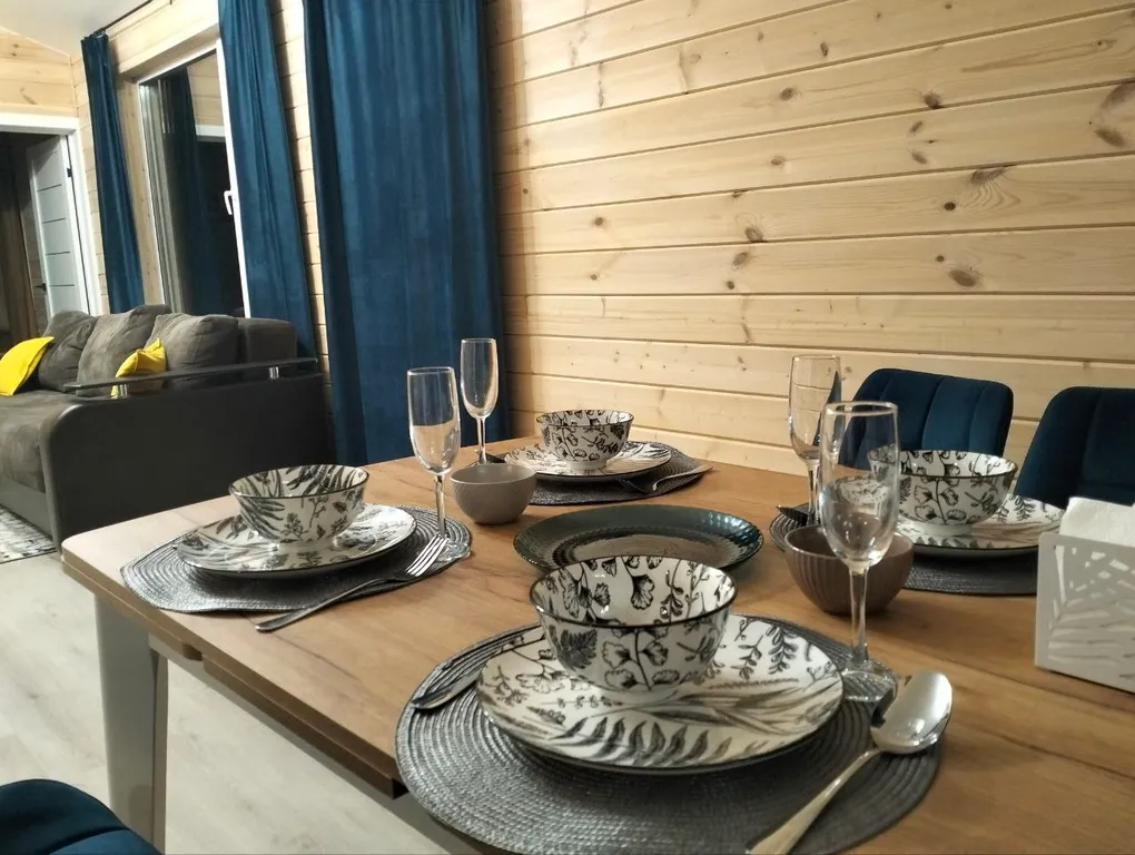 Просторный домик для семейных посиделок, встреч с друзьями Поляна Грин