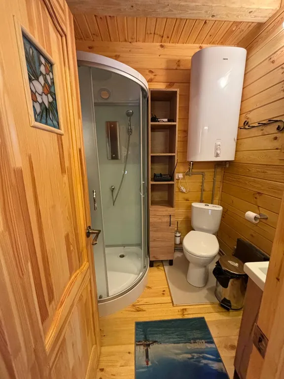 Дом с балконом у озера Нарочь