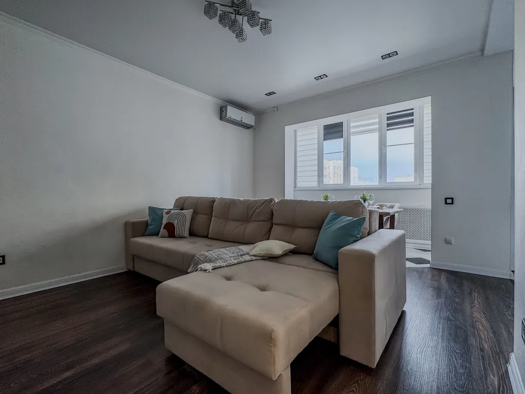 Квартира для большой семьи в спальном районе