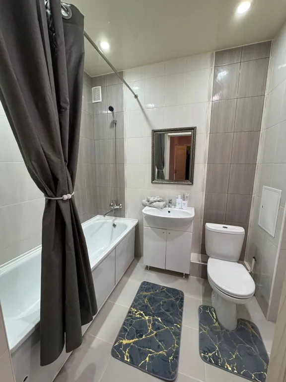 Квартира 1-комнатная квартира в центре города — Элиста