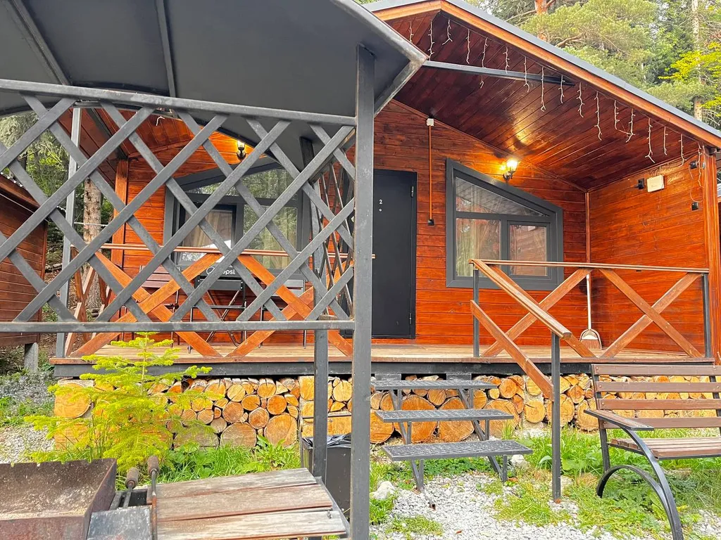 Коттедж Уютный домик в лесу — аренда посуточно в Архыз