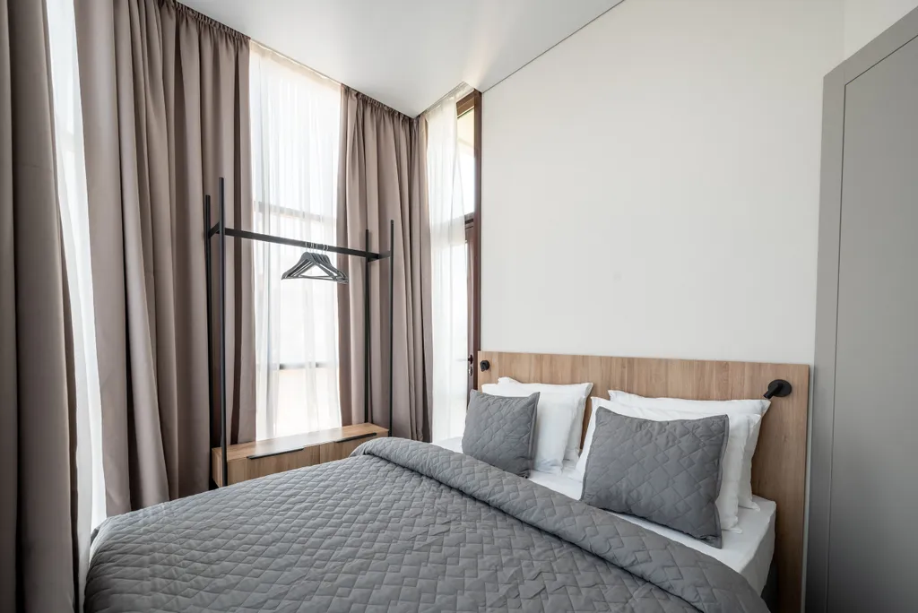 Четырехкомнатная у моря с дорогим ремонтом и видом на море